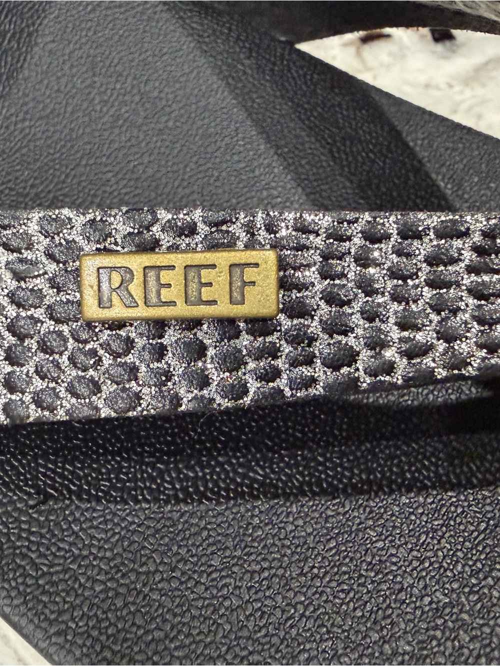Flip-flops (Reef) - Picture 2 of 9